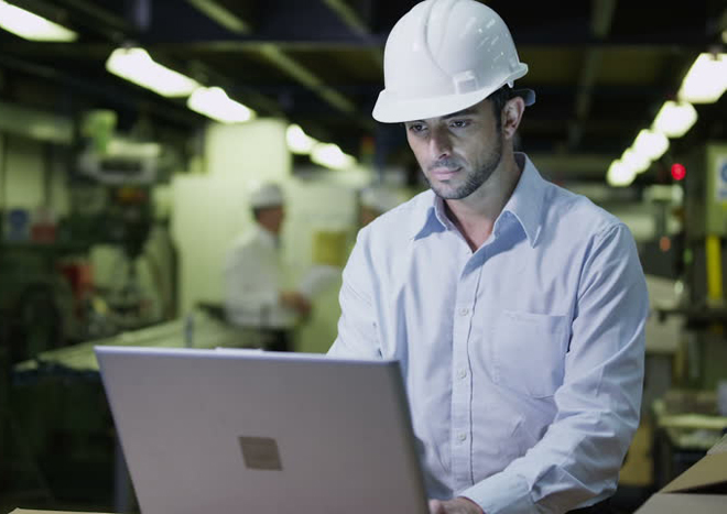 Worker wearing a hardhat